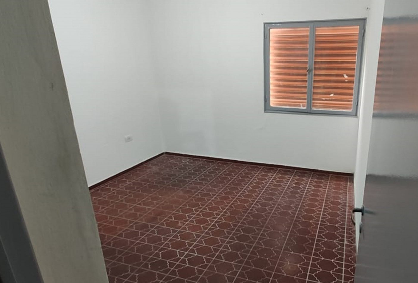 Dpto. 2do piso B° la Rioja