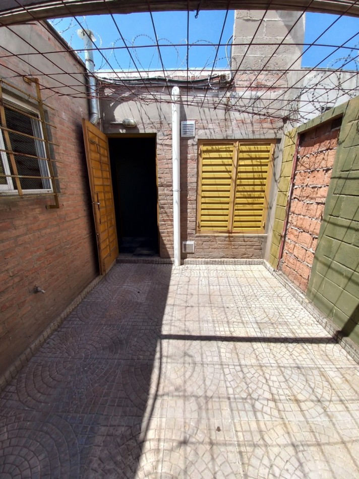 Belgica 1643 / Barrio Estacion